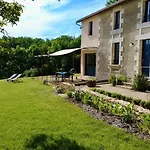 Lucienne, Maison De Charme A La Campagne