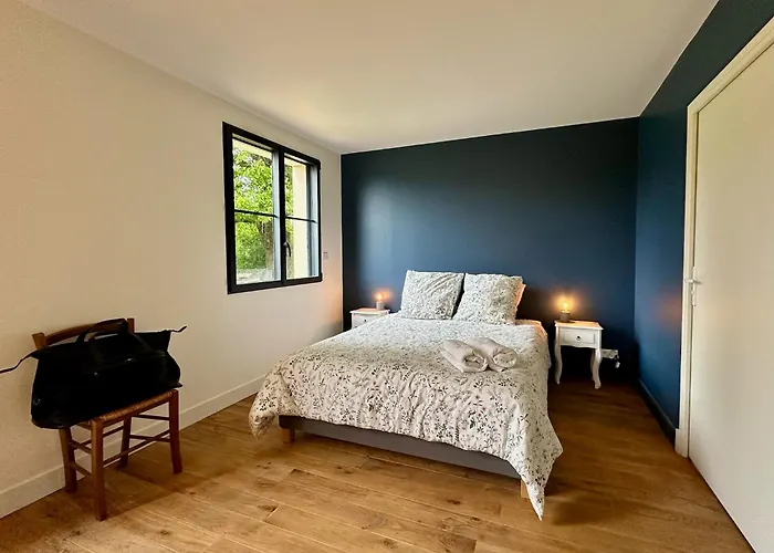 Βίλα Lucienne, Maison De Charme A La Campagne Latillé