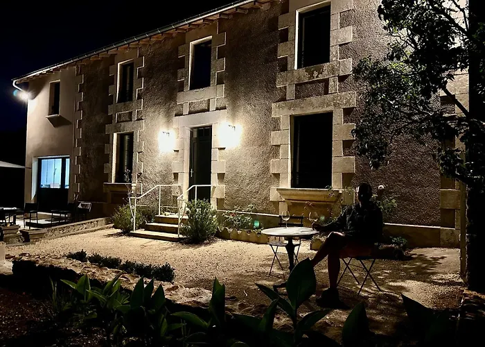 Villa Lucienne, Maison De Charme A La Campagne Latillé